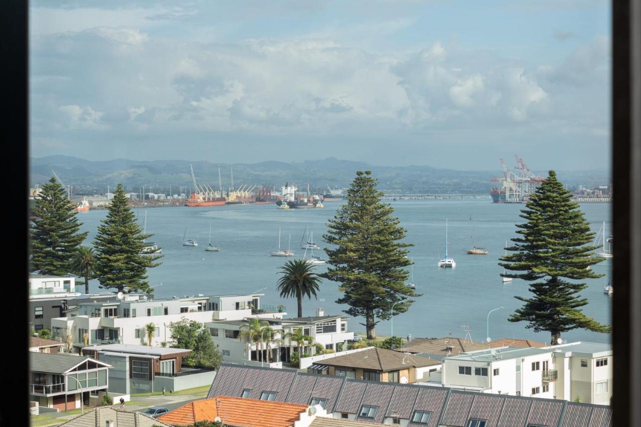 Apartamento Superb Elevated Views Of Harbour With Heated Pool, Gym & Parking Mount Maunganui Exterior foto